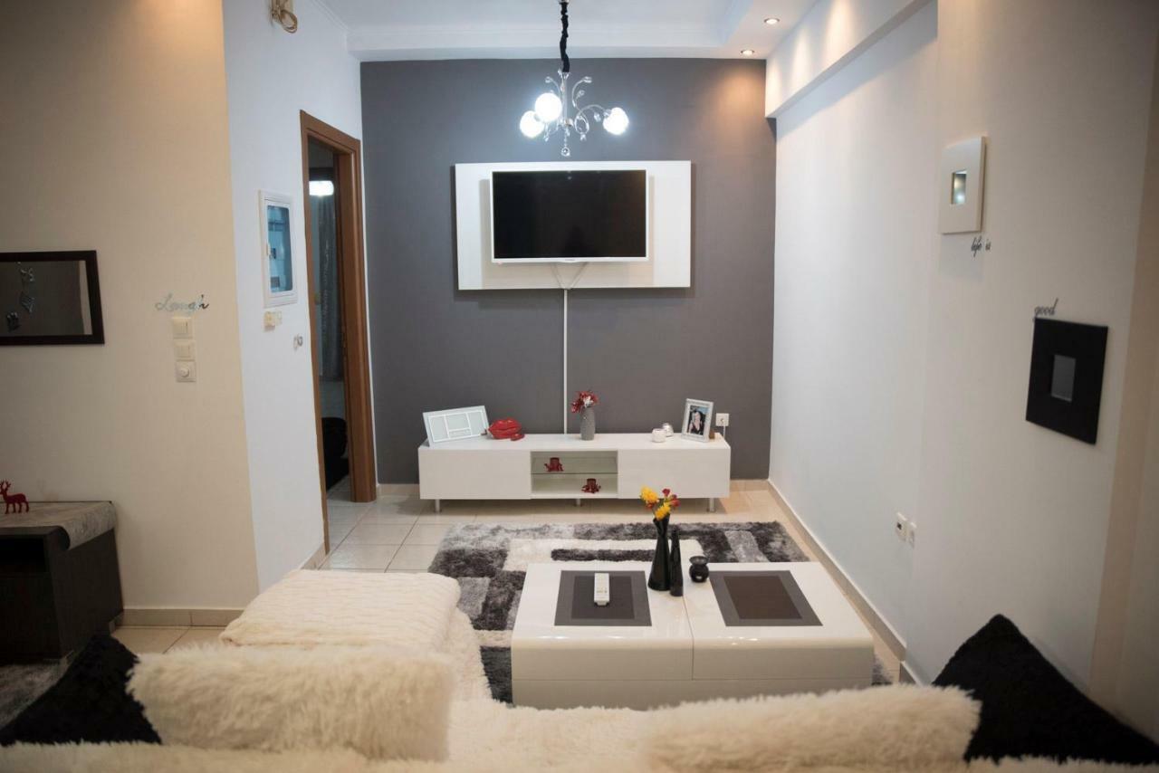 Cristal Apartment Corinth Exteriör bild
